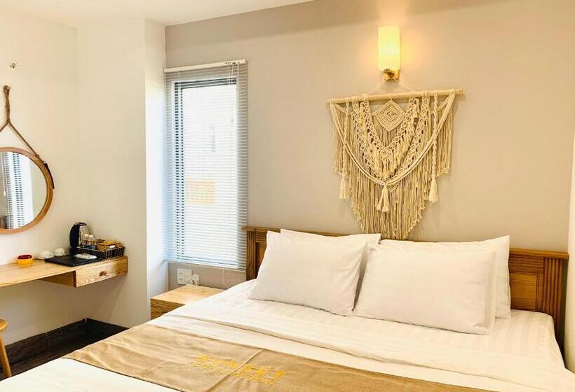اتاق لوکس, Sunset Hotel & Apartment