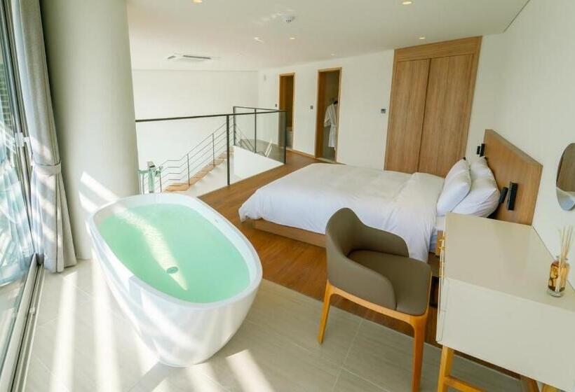 سوییت خانوادگی, Gapyeong Hotel Suiteian