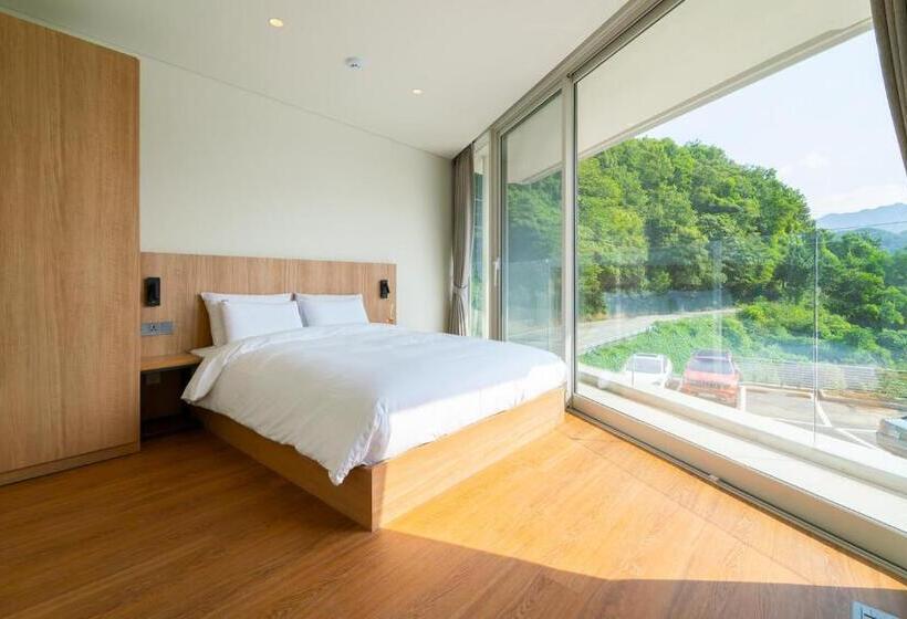 سوییت لوکس, Gapyeong Hotel Suiteian