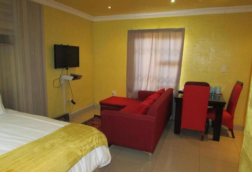Quarto Standard Cama King, Phomolong Guest House Soweto