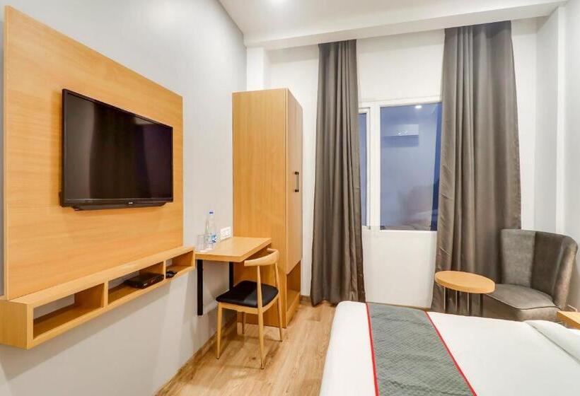 Трехместный Номер Классика, Super Townhouse Jashn