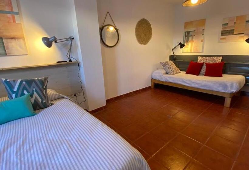 اتاق کلاسیک چهارنفره, Hostel Plaza Mayor Corredera