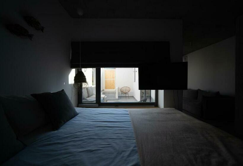 سوییت لوکس, The Pines Boutique Villa   Vama Veche