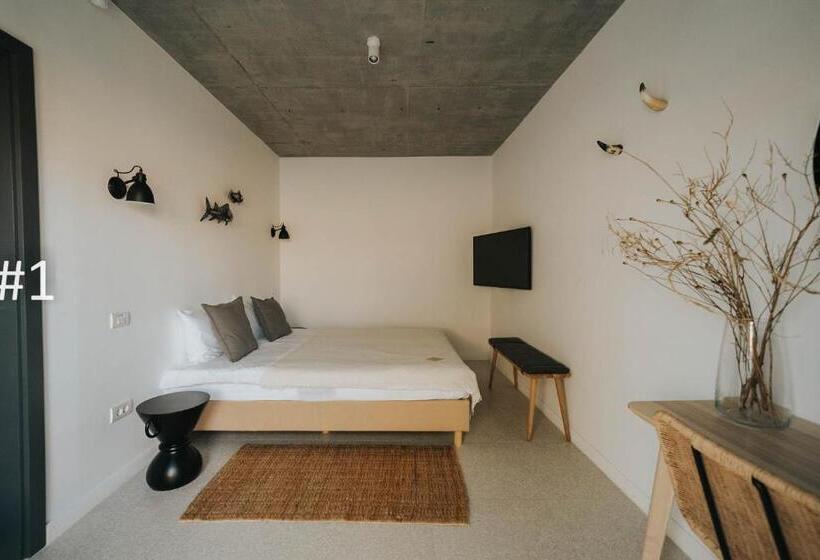 آپارتمان پریمیوم 1 خوابه, The Pines Boutique Villa   Vama Veche