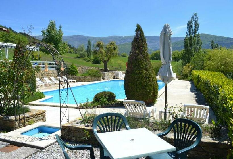 Номер Стандарт Трехместный, Auberge Les Sibourgs