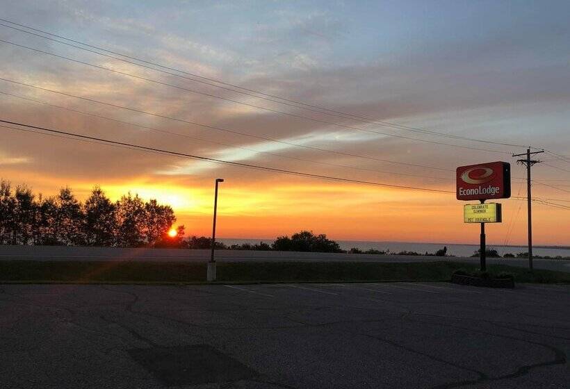 Номер Стандарт 2 Двуспальные Кровати, Econo Lodge Lakeview