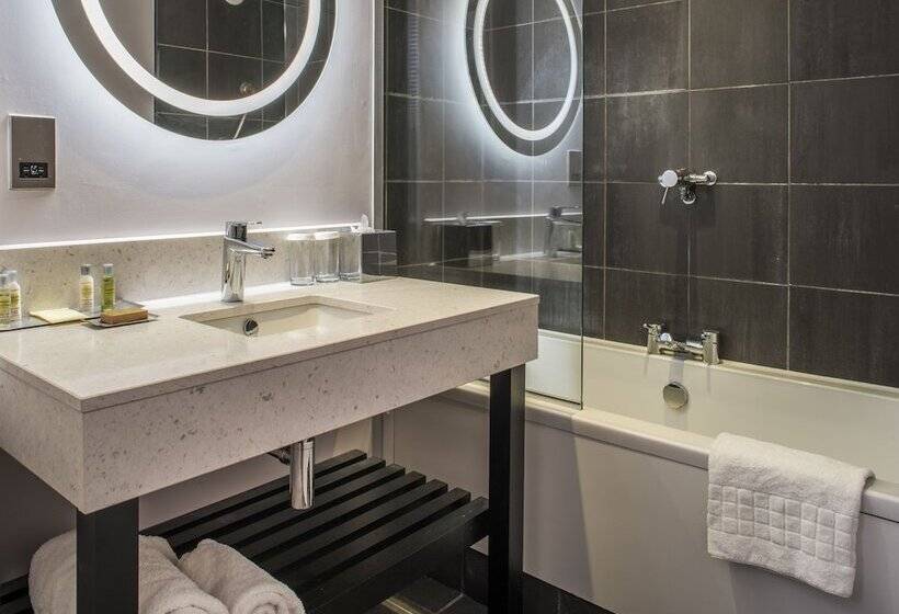 Полулюкс, Doubletree By Hilton Hotel Bristol South   Cadbury House