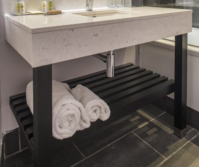 Полулюкс, Doubletree By Hilton Hotel Bristol South   Cadbury House