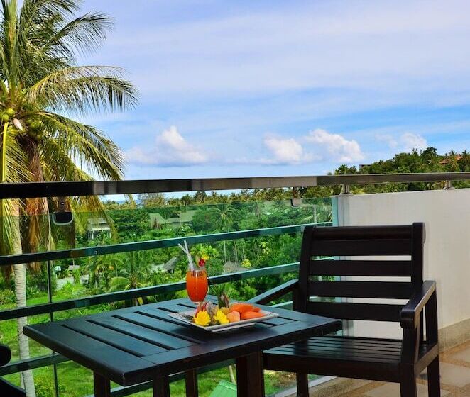수피리어 룸, First Residence