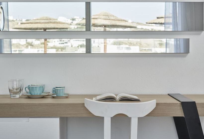 Люкс с Бассейном, Grand Beach Mykonos