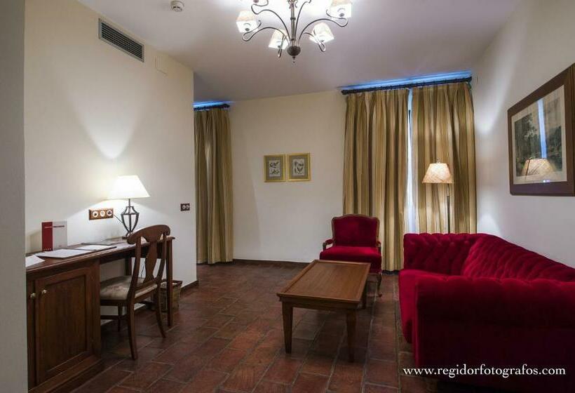 Полулюкс, Hospedium Hotel Cortijo Santa Cruz