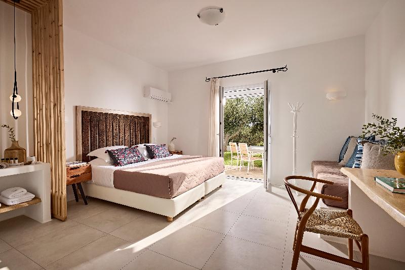 Трехместный Номер Стандарт Вид на Сад, Santa Maria Village Resort & Spa