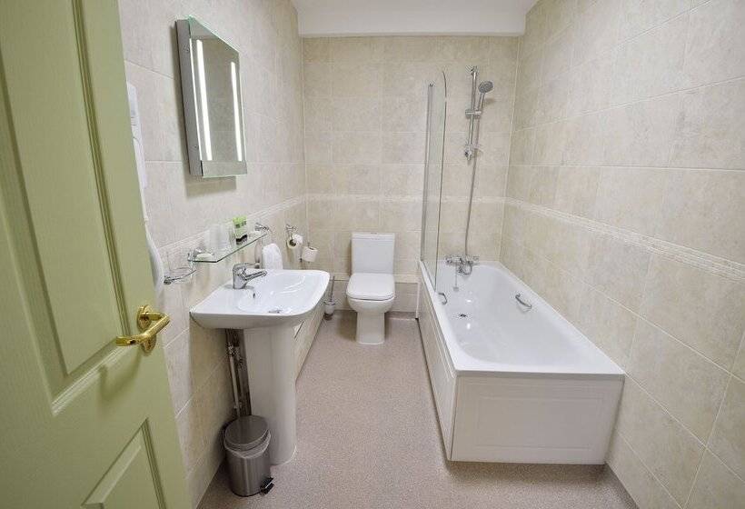 Quarto Estandar, The Crown