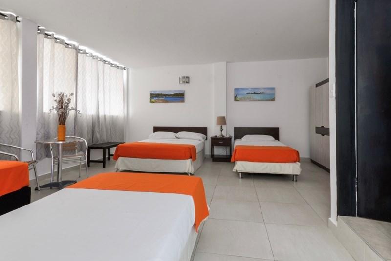 Quarto Quádruplo Estandar, Verde Mar
