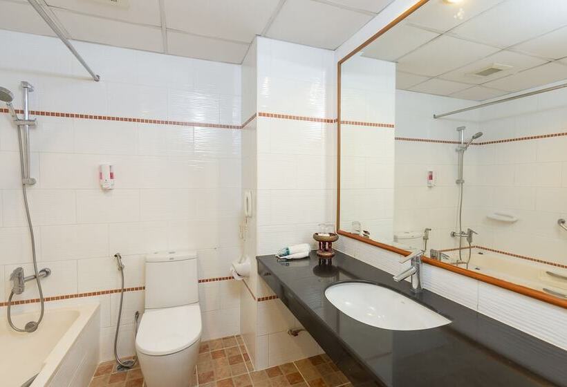 Номер Deluxe Вид на Бассейн, Bella Villa Cabana