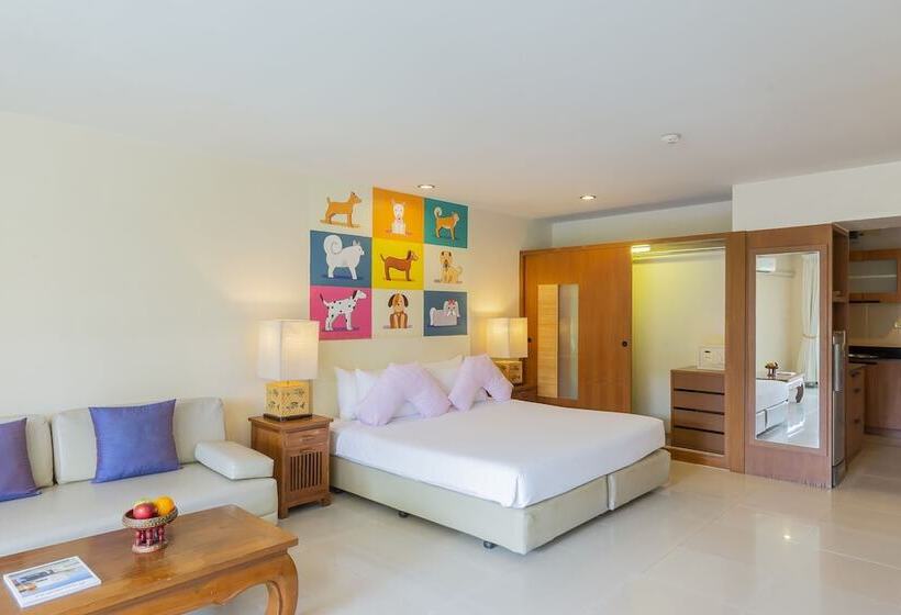 Номер Deluxe Вид на Бассейн, Bella Villa Cabana