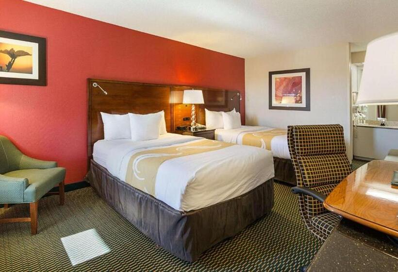 Номер Стандарт 2 Двуспальные Кровати, Quality Inn Christiansburg  Blacksburg