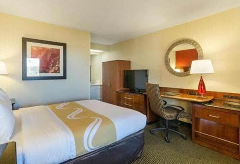 Номер Стандарт Адаптированный для Инвалидов, Quality Inn Christiansburg  Blacksburg