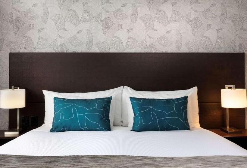 발코니 디럭스 룸, Rydges Wellington