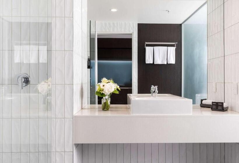 스탠다드 룸 킹사이즈 침대, Rydges Wellington