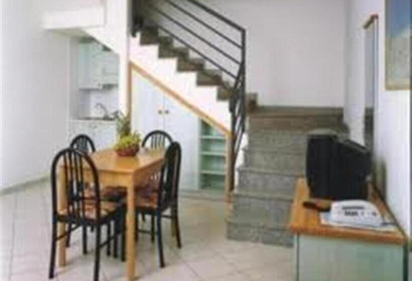 اتاق استاندارد سه نفره, Villa Orchidea