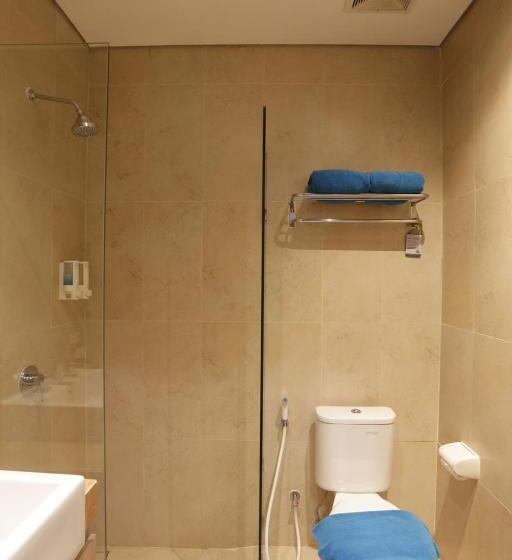 Quarto Deluxe, Kapal Garden Hotel Malang