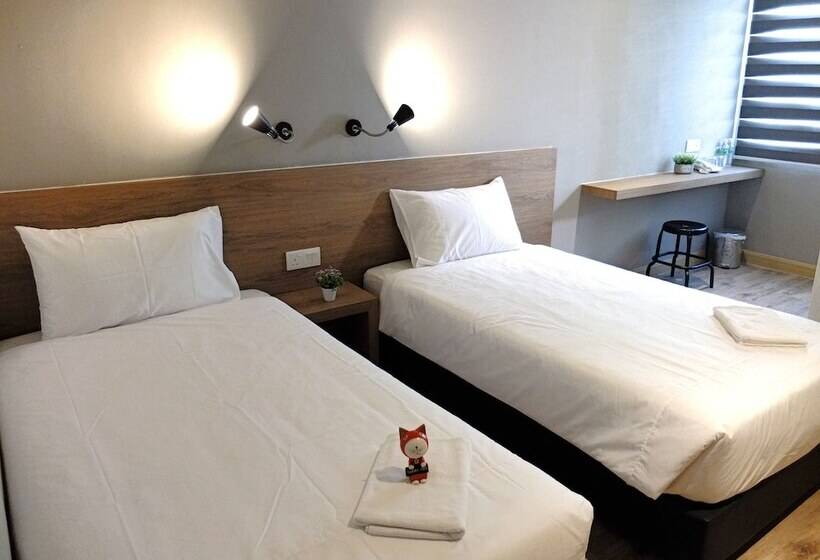 Номер Стандарт, Square Inn