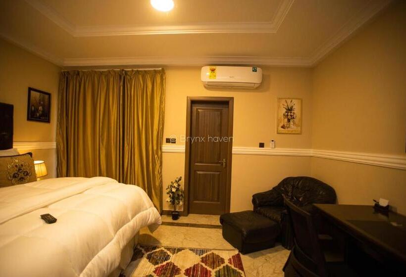 Президентский Люкс, Brynx Haven   Cape Coast