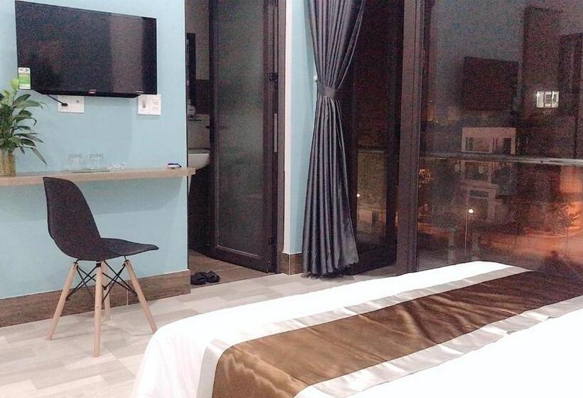 バルコニー付きスタンダードルーム, Hoa Mai Plus Hostel