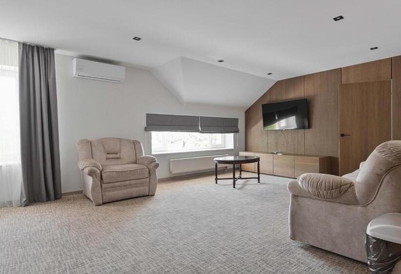 스위트, Makis Hotel Spa