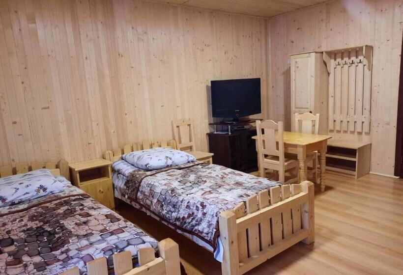 Трехместный Номер Deluxe, Cube