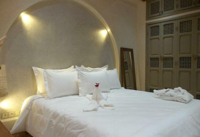 سوییت خانوادگی, Riad Et Spa Misria Les Oliviers