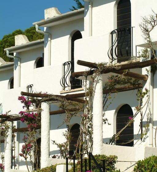 اتاق استاندارد چهار تخته با چشم‌انداز دریا, Cala Di Mola