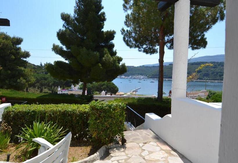 اتاق استاندارد, Cala Di Mola