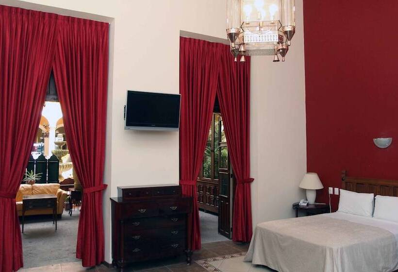Chambre Standard, San Francisco Plaza