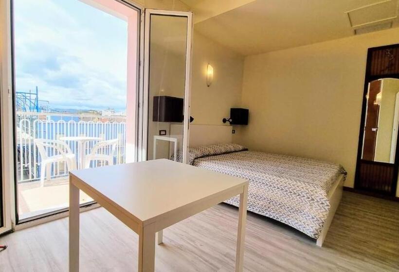 Студио Стандарт с Балконом, Residence Rosa