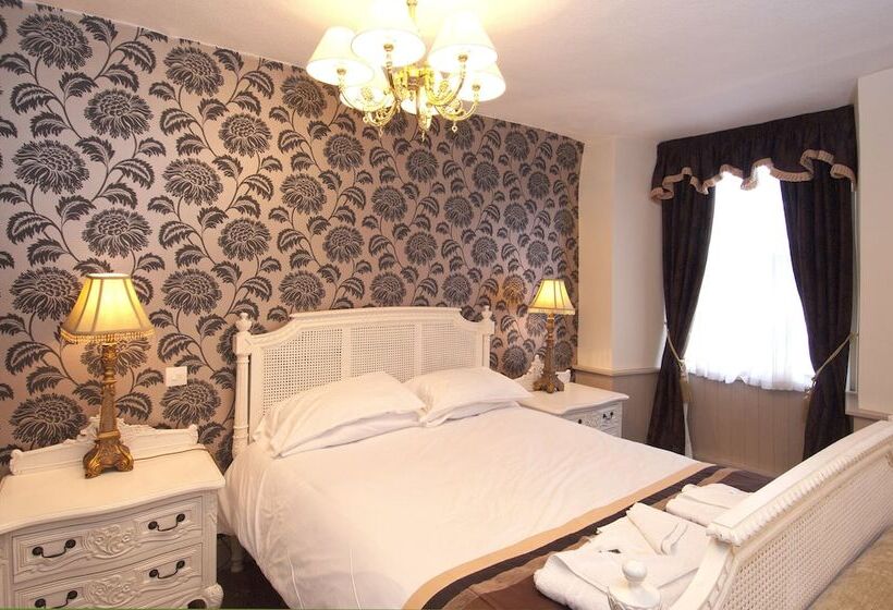 Номер Superior, The Old Crown Coaching Inn
