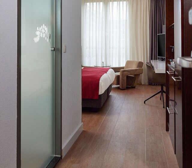 Superior Room Garden View, Westcord Fashion Hotel Amsterdam