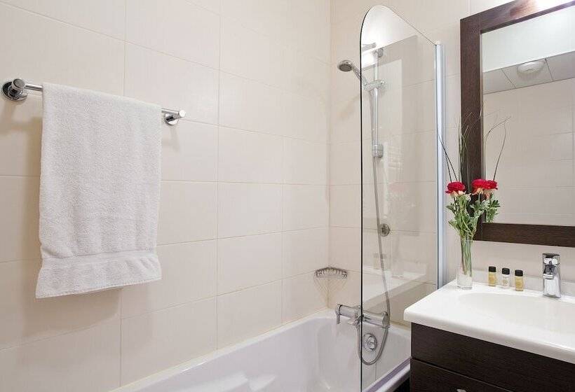 Студия Стандарт, Residhome Grenoble Caserne De Bonne