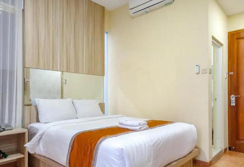Номер Стандарт, De Malang Sweet Homestay Syariah Mitra Reddoorz