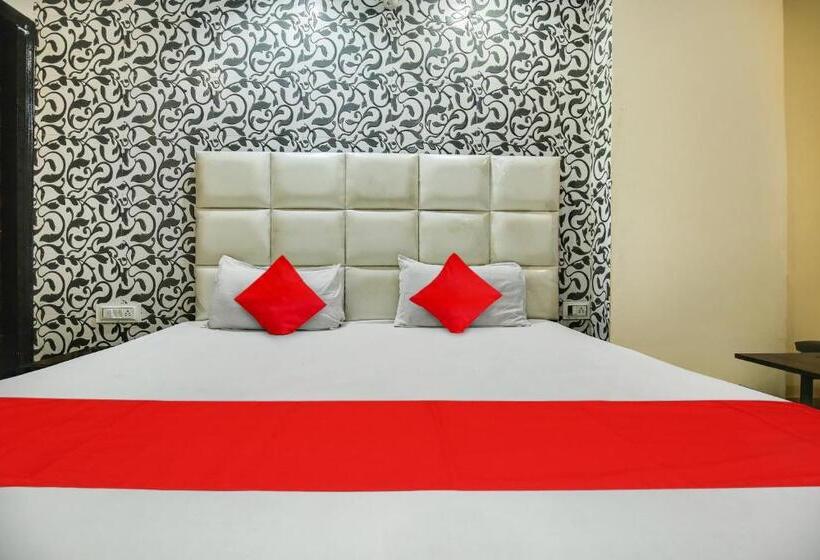 اتاق کلاسیک سه تخته, Oyo Ldh180  K10