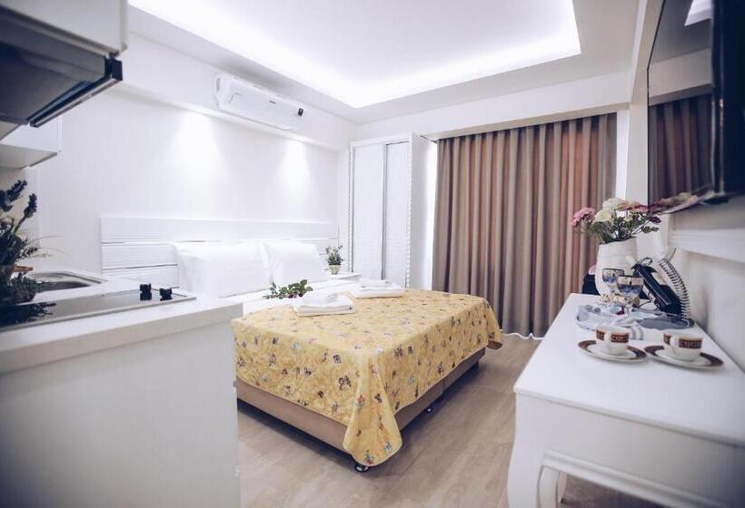 Standard Studio with Balcony, Princess Kinli Suites