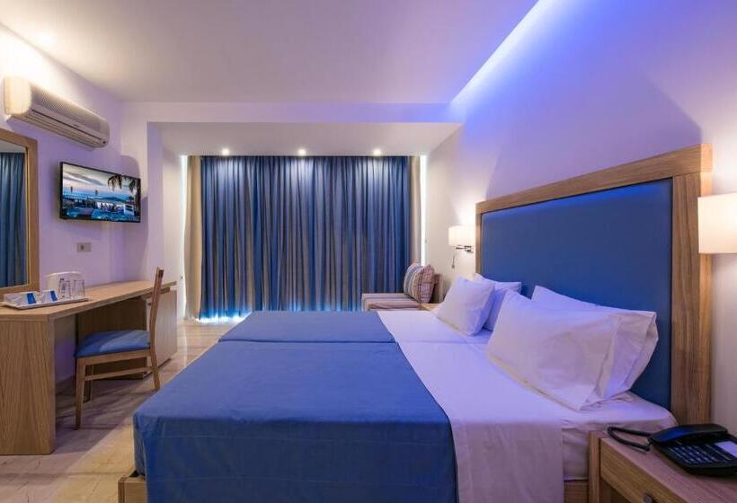Трехместный Номер Superior, Aeolos Beach Resort