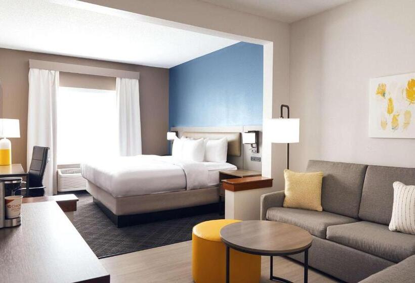 Люкс Кровать Кинг, Comfort Suites Milwaukee Airport