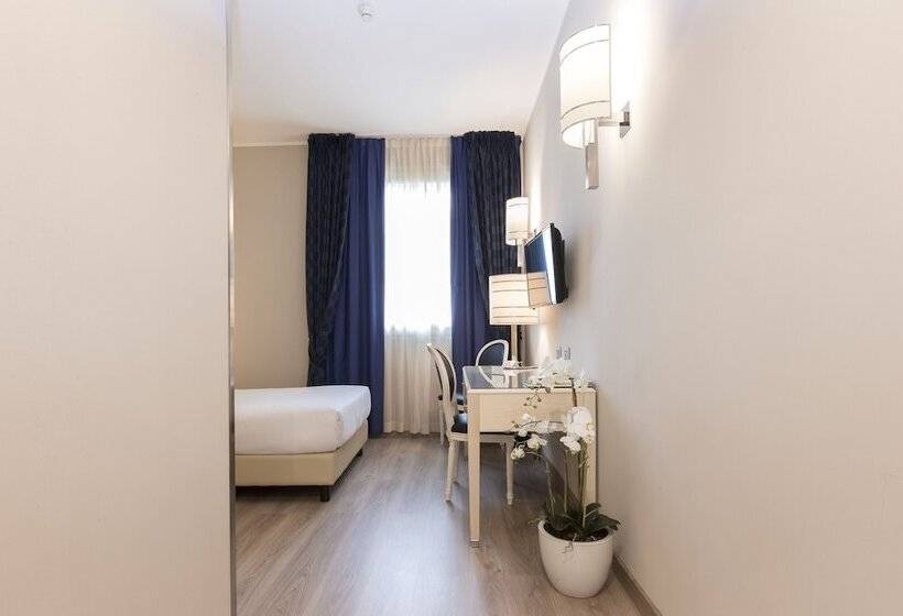 Номер Superior, Just Hotel Lomazzo Fiera