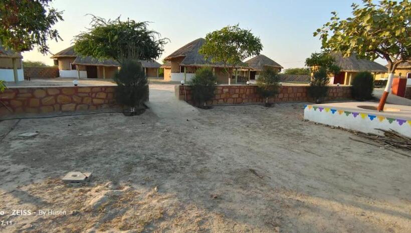 家庭间, Mahefeel E Rann Resort