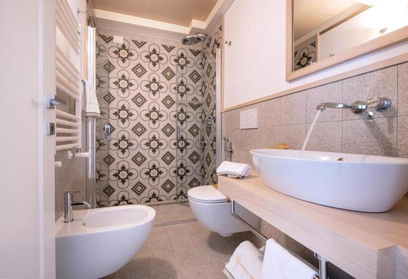 Люкс Повышенной Комфортности, Maison Marie