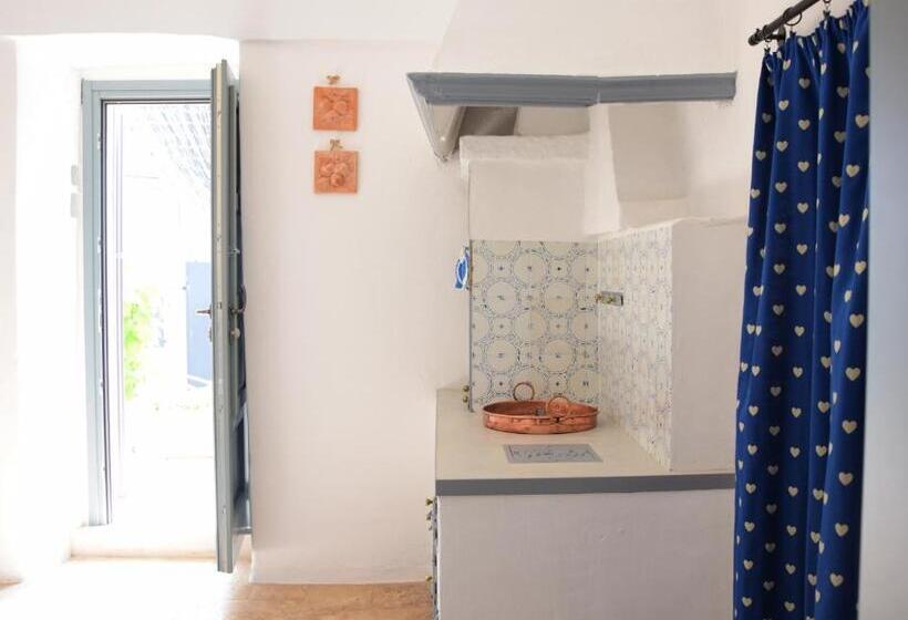 شقة غرفة واحدة, Corte Trullo Sovrano B&b