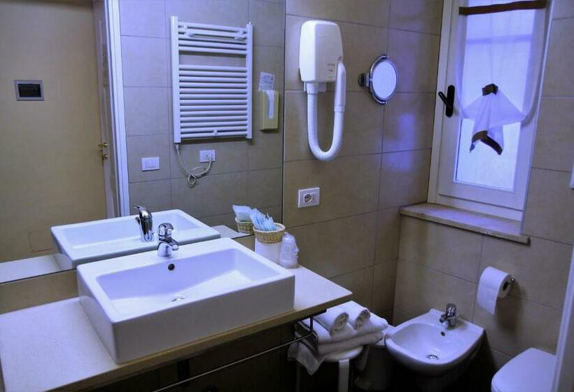 Номер Стандарт, Albergo Fiorita