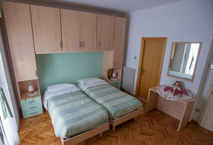 Номер Стандарт Индивидуальный, Albergo Italia